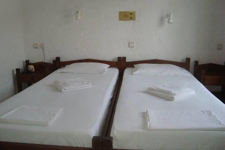 Sunlight Hotel アギア・ガリニ エクステリア 写真